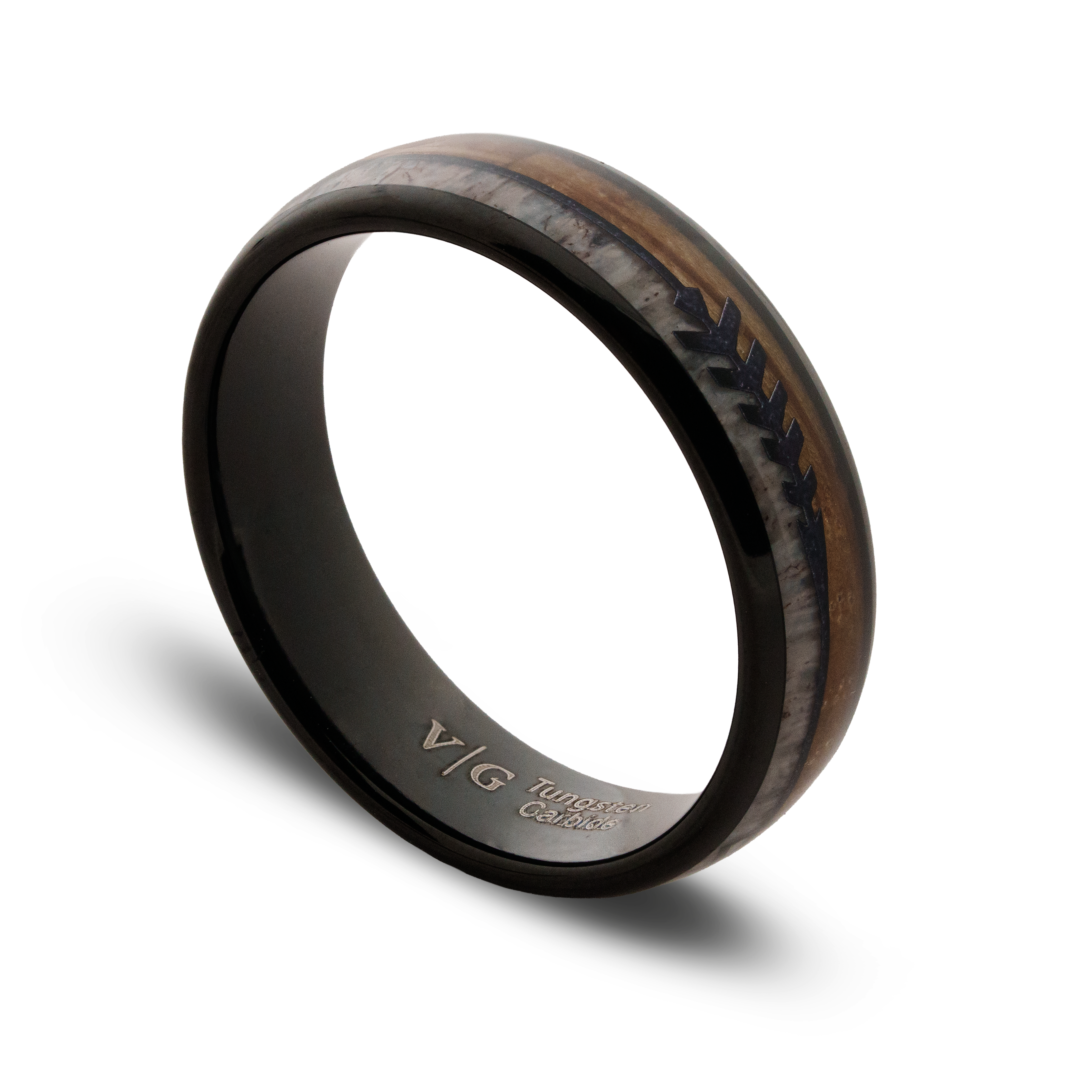 Black ring with wooden inlay and 'V+G' branding on a white background